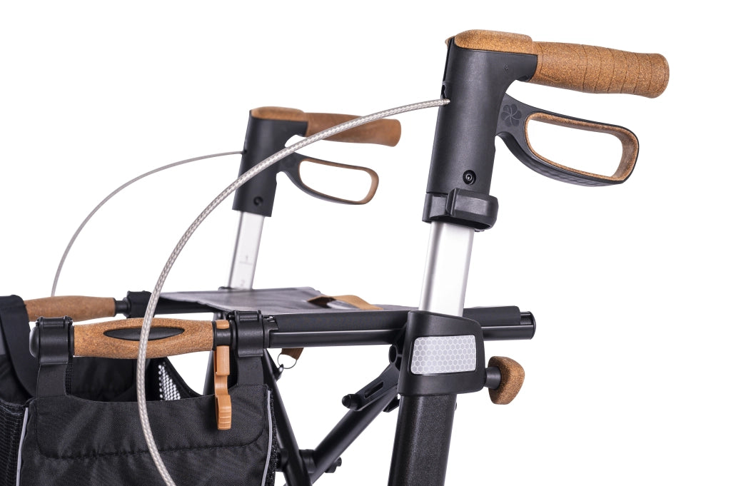 Leichtgewichtrollator AR im Komplettpaket von SALJOL