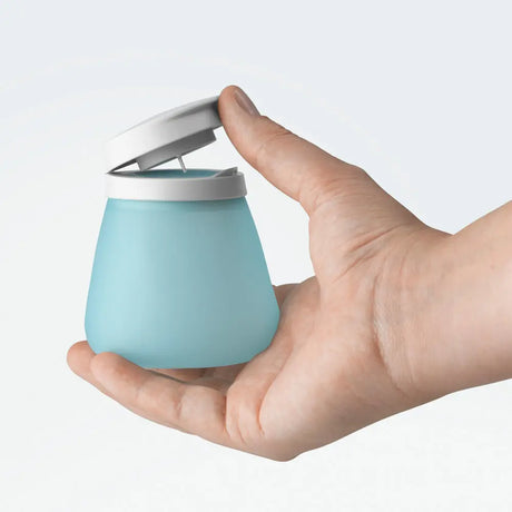 Vorbereitung des Peristeen Light Katheter mit Wasserbehälter - Befüllen