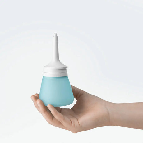 Anwendung des Peristeen Light Katheter mit Wasserbehälter