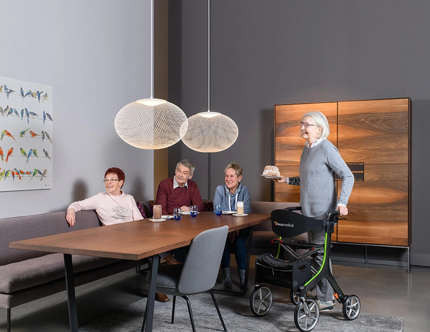 Carbon Rollator MYCARBON von Besco Medical